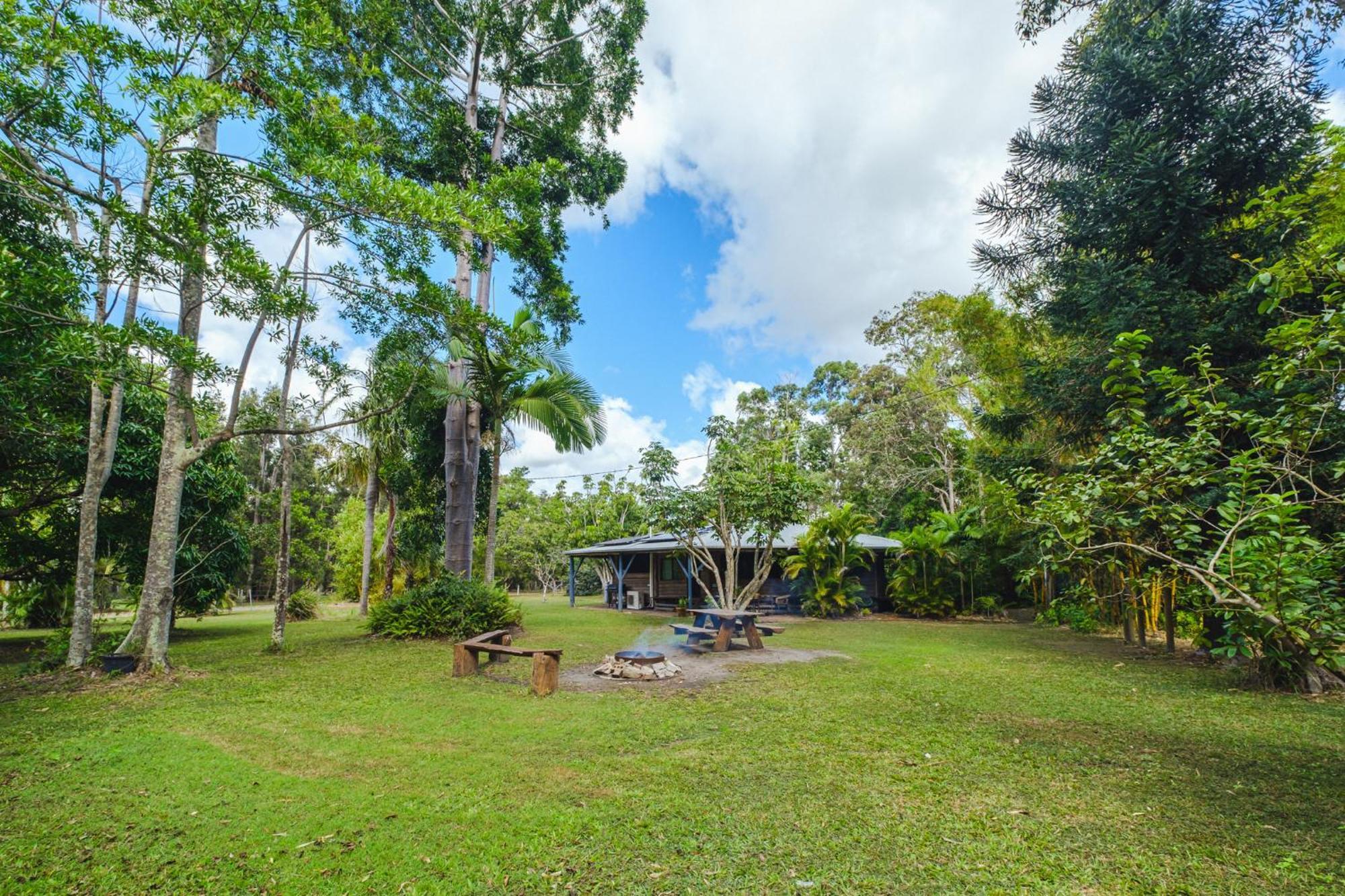 Getaways At Byfield Villa Luaran gambar